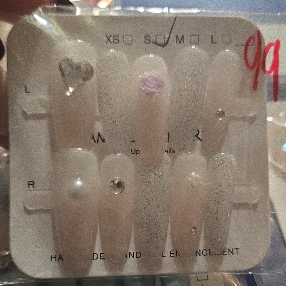 5 Sets Assorted Nail Art Sets with Rhinestones and Designs, Size Small, Long - Picture 6 of 6